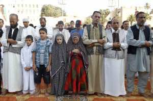 LIbyans praying LIbyans praying