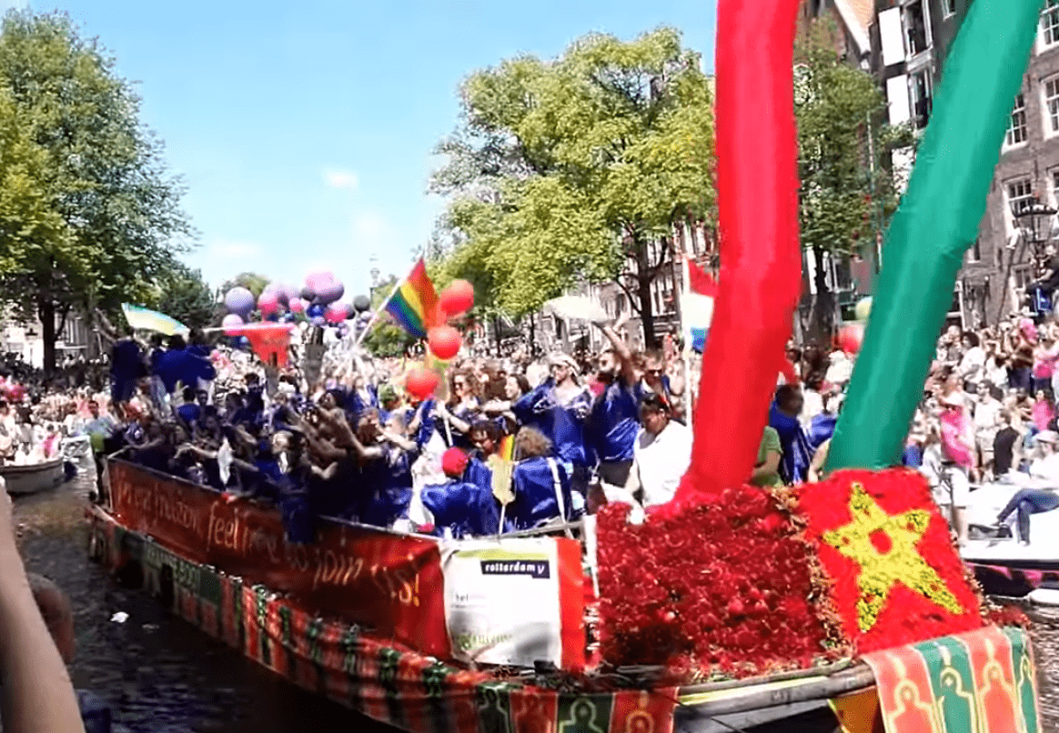 Video Moroccans Participate In Amsterdam S Gay Pride Parade