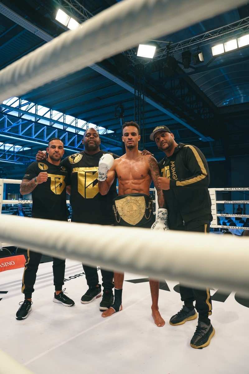Alaska teller regelmatig Dutch-Moroccan Kick-Boxer Maintains Glory 80 Lightweight Title