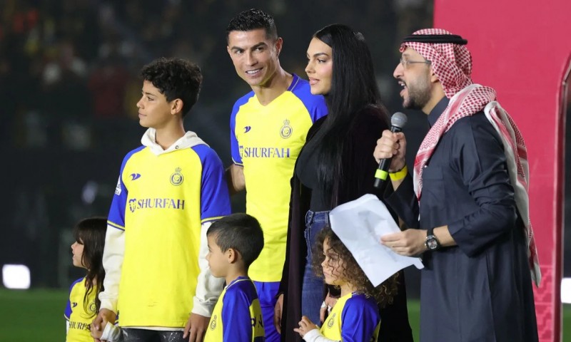 Cristiano Ronaldo's Debut for Saudi Arabia's Al-Nassr on Hold
