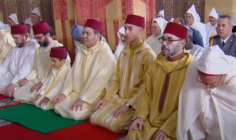 King Mohammed VI Performs Eid Al Fitr Prayer in Casablanca