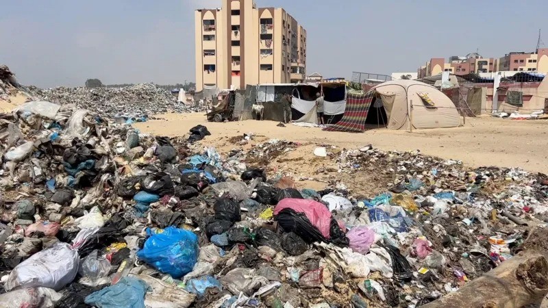 Living in Disaster: Gaza’s Battle with Waste and Despair